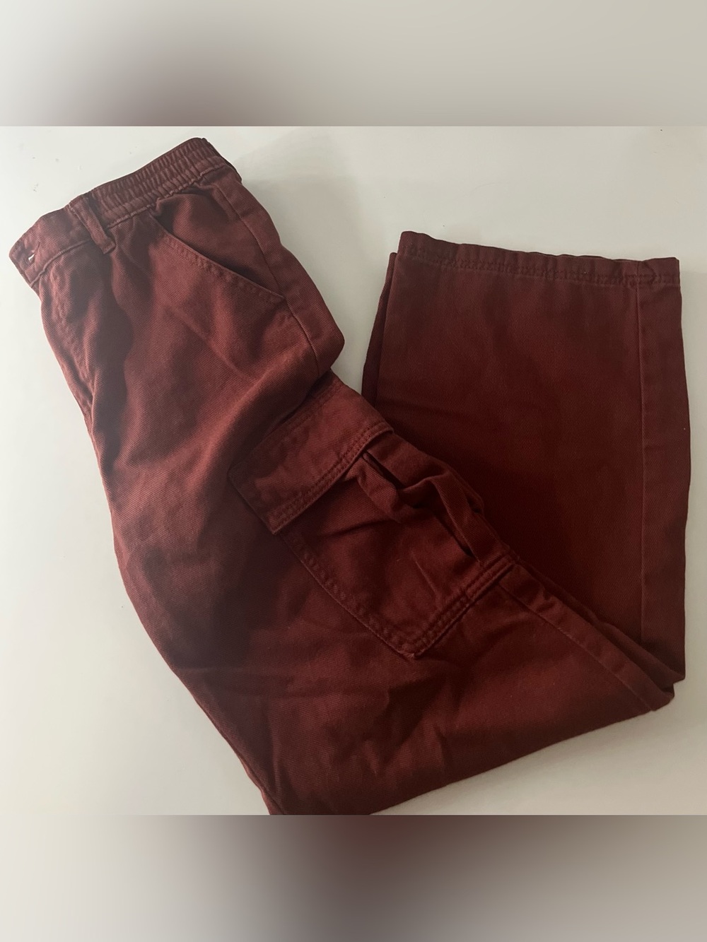 Old Navy Kids Cargo Pants in Deep Burgundy